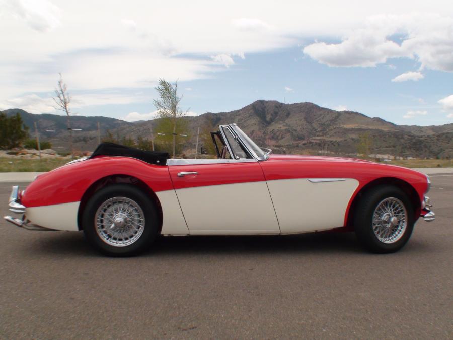  Austin-Healey 3000 (Mk III) 1964 года  (фото 2 из 11)